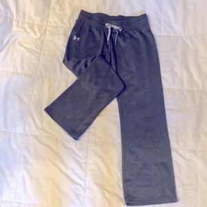Under Armour women’s heather grey sweat pants